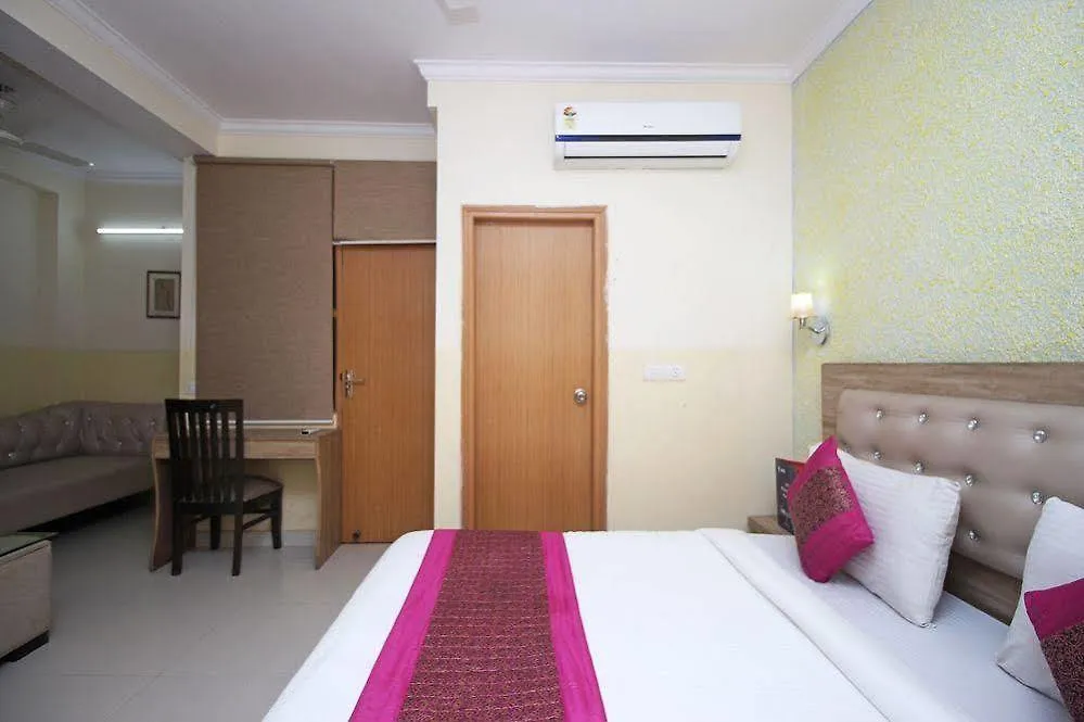 ***  Hotel Aeroporto South West India